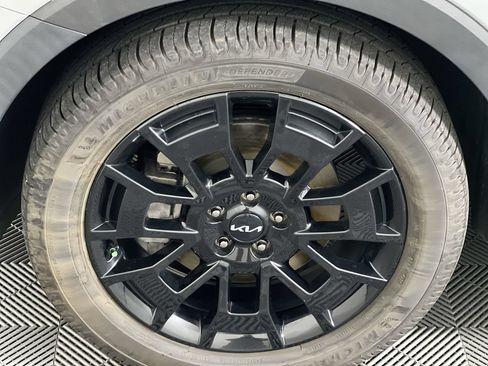Used 2022 Kia Telluride EX w/ EX Premium Package AWD/4WD image 11