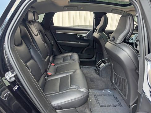 Used 2023 Volvo S90 B6 Ultimate w/ Lounge Package AWD/4WD image 38