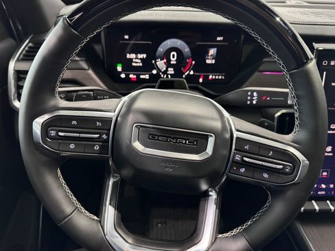 Certified 2024 GMC Acadia Denali w/ Super Cruise Package image 14