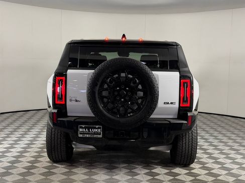 Used 2025 GMC Hummer EV 2X AWD/4WD image 8