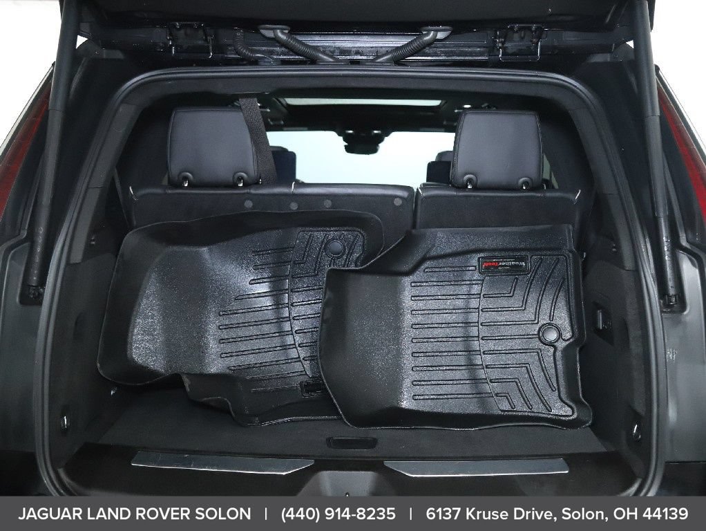 Used 2022 Cadillac Escalade Sport Platinum w/ LPO, ONYX Package AWD/4WD image 38