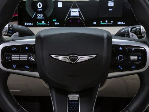Certified 2026 Genesis GV70 2.5T Select AWD/4WD image 21
