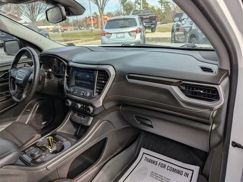 Used 2022 GMC Acadia AT4 w/ Technology Package image 19