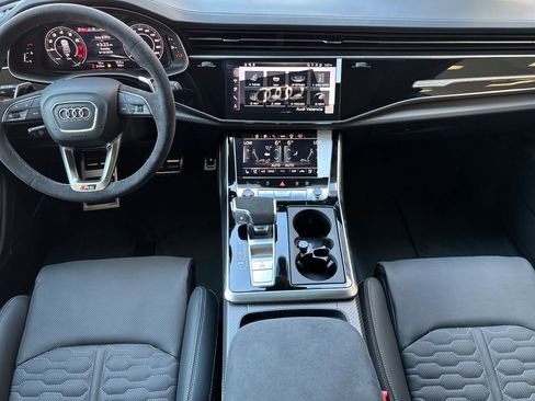 New 2025 Audi RS Q8 performance image 10