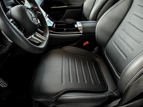 Certified 2026 Mercedes-Benz GLC 300 4MATIC image 11