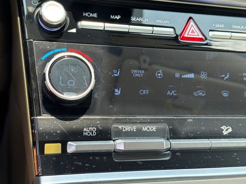 New 2025 Hyundai Santa Fe Calligraphy image 25