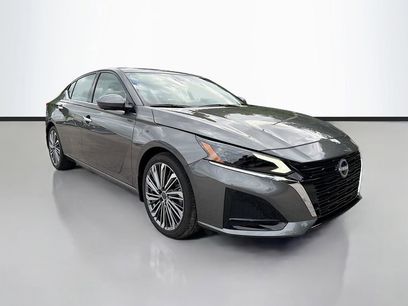 New 2025 Nissan Altima 2.5 SL