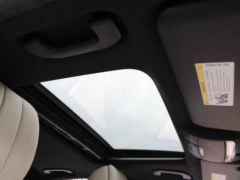 Used 2017 Mercedes-Benz E 300 image 49