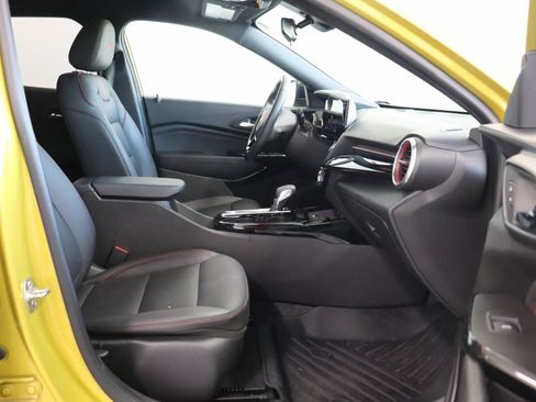 Used 2024 Chevrolet Trax RS w/ Driver Confidence Package FWD image 19