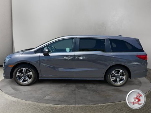 Used 2020 Honda Odyssey Touring image 4