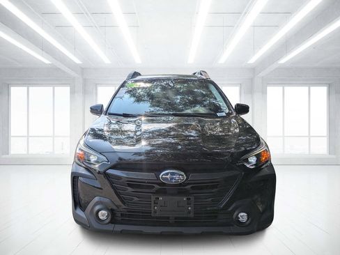 Used 2024 Subaru Outback Premium AWD/4WD image 8
