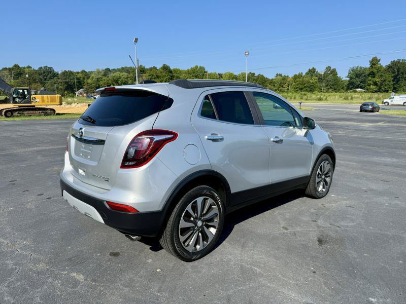 Used 2018 Buick Encore Essence AWD/4WD image 3