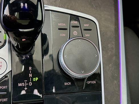 Used 2022 BMW X5 xDrive40i w/ Premium Package image 26