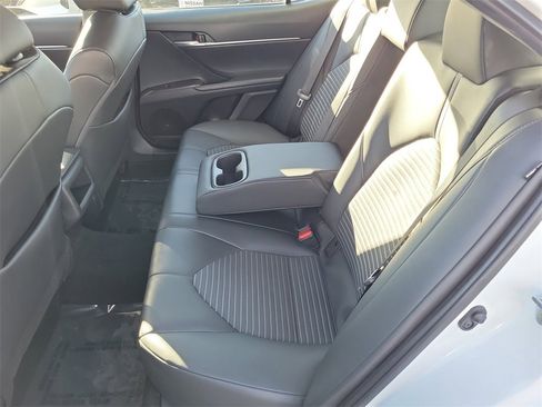Used 2023 Toyota Camry SE image 20