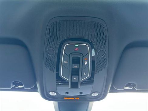 Certified 2025 Audi Q7 2.0T Premium Plus image 20