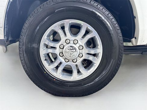 Used 2017 RAM 2500 Laramie w/ Convenience Group AWD/4WD image 23