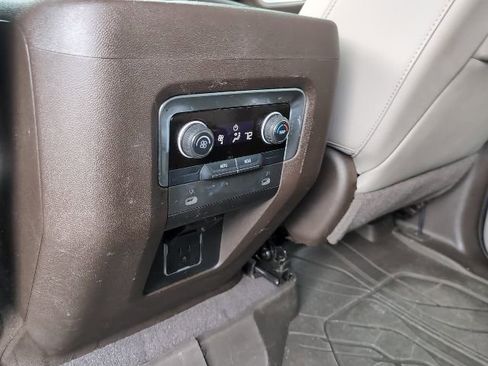 Used 2021 Chevrolet Tahoe LT image 23