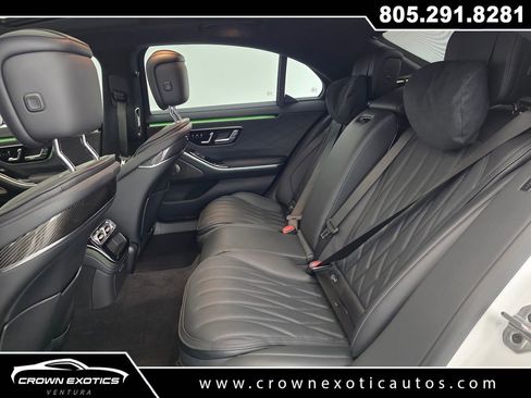 Used 2024 Mercedes-Benz S 63 AMG S w/ Carbon Fiber Exterior Package image 22
