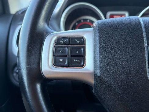 Used 2020 Dodge Journey SE w/ SE Popular Equipment Group image 34