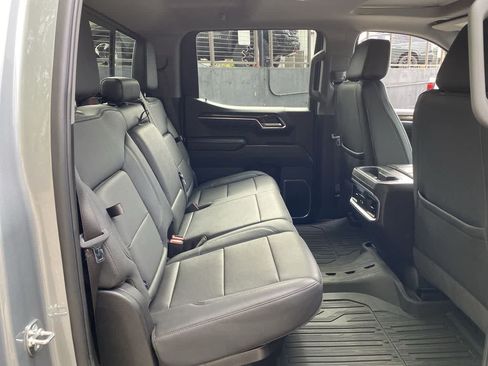Used 2025 GMC Sierra 1500 Elevation w/ Elevation Premium Package AWD/4WD image 17