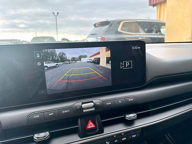 Used 2025 Kia K4 FWD image 14