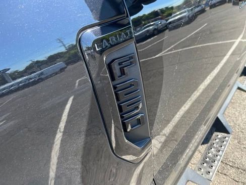Used 2022 Ford F250 Lariat AWD/4WD image 5