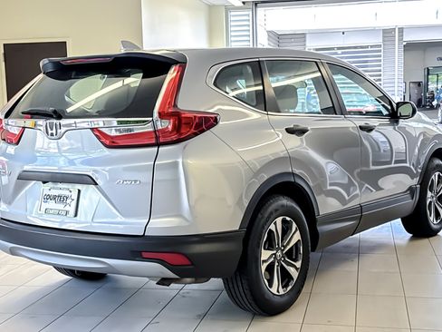 Used 2018 Honda CR-V LX image 4
