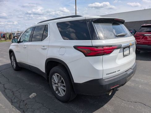 Used 2023 Chevrolet Traverse LT w/ Rear Camera Mirror Package image 6