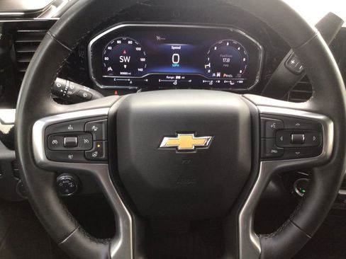 Used 2025 Chevrolet Silverado 1500 LT image 19
