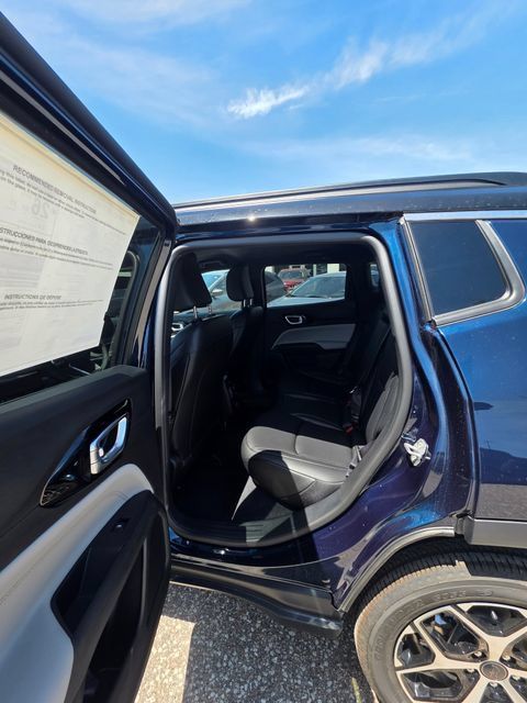 New 2026 Jeep Compass Limited AWD/4WD image 12