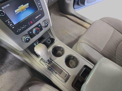 Used 2013 Chevrolet Traverse LS FWD image 27
