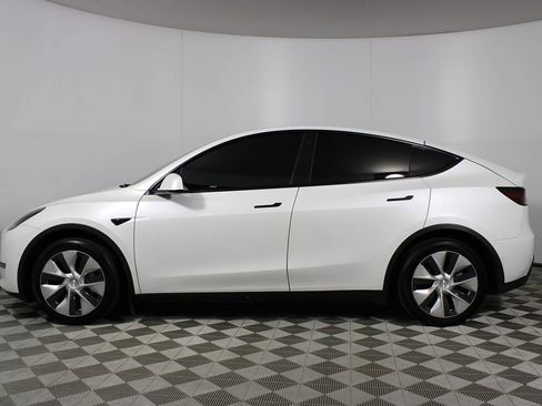 Used 2021 Tesla Model Y Long Range image 29