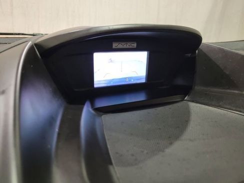 Used 2015 Ford Escape SE image 8