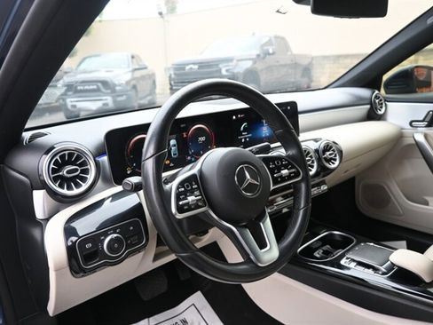 Used 2020 Mercedes-Benz A 220 image 22