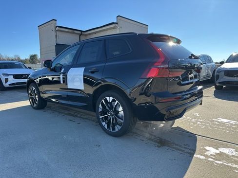 New 2026 Volvo XC60 B5 Plus w/ Protection Package Premier image 5