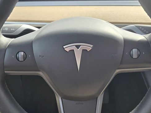 Used 2023 Tesla Model Y Long Range AWD/4WD image 19