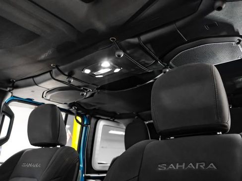 Used 2020 Jeep Wrangler Unlimited Sahara AWD/4WD image 27