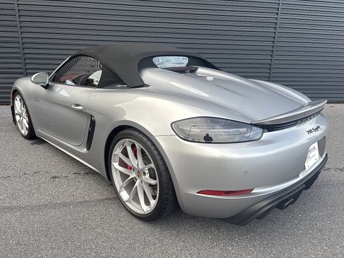 Certified 2021 Porsche 718 Boxster Spyder image 3