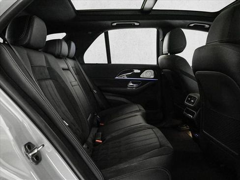 New 2026 Mercedes-Benz GLE 63 AMG S image 22