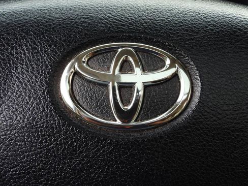 Used 2018 Toyota 4Runner Limited RWD image 80