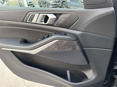 Used 2023 BMW X5 sDrive40i w/ M Sport Package image 22