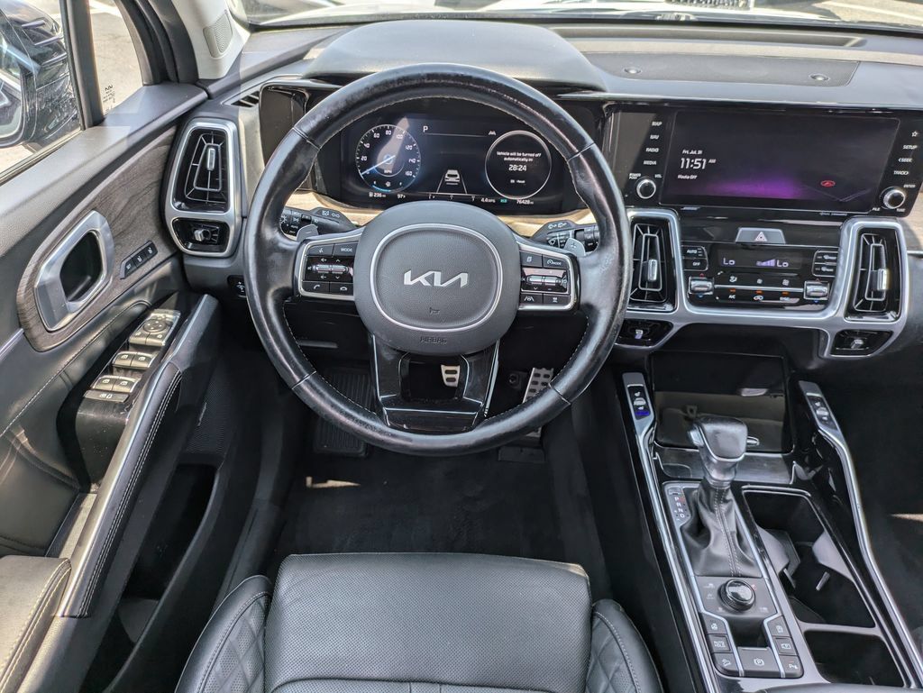 Used 2022 Kia Sorento SX Prestige AWD/4WD image 18