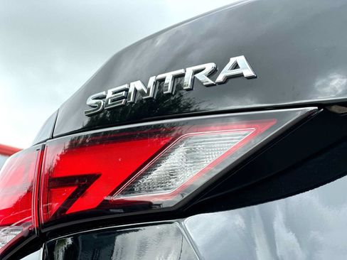 Used 2025 Nissan Sentra SV FWD image 15