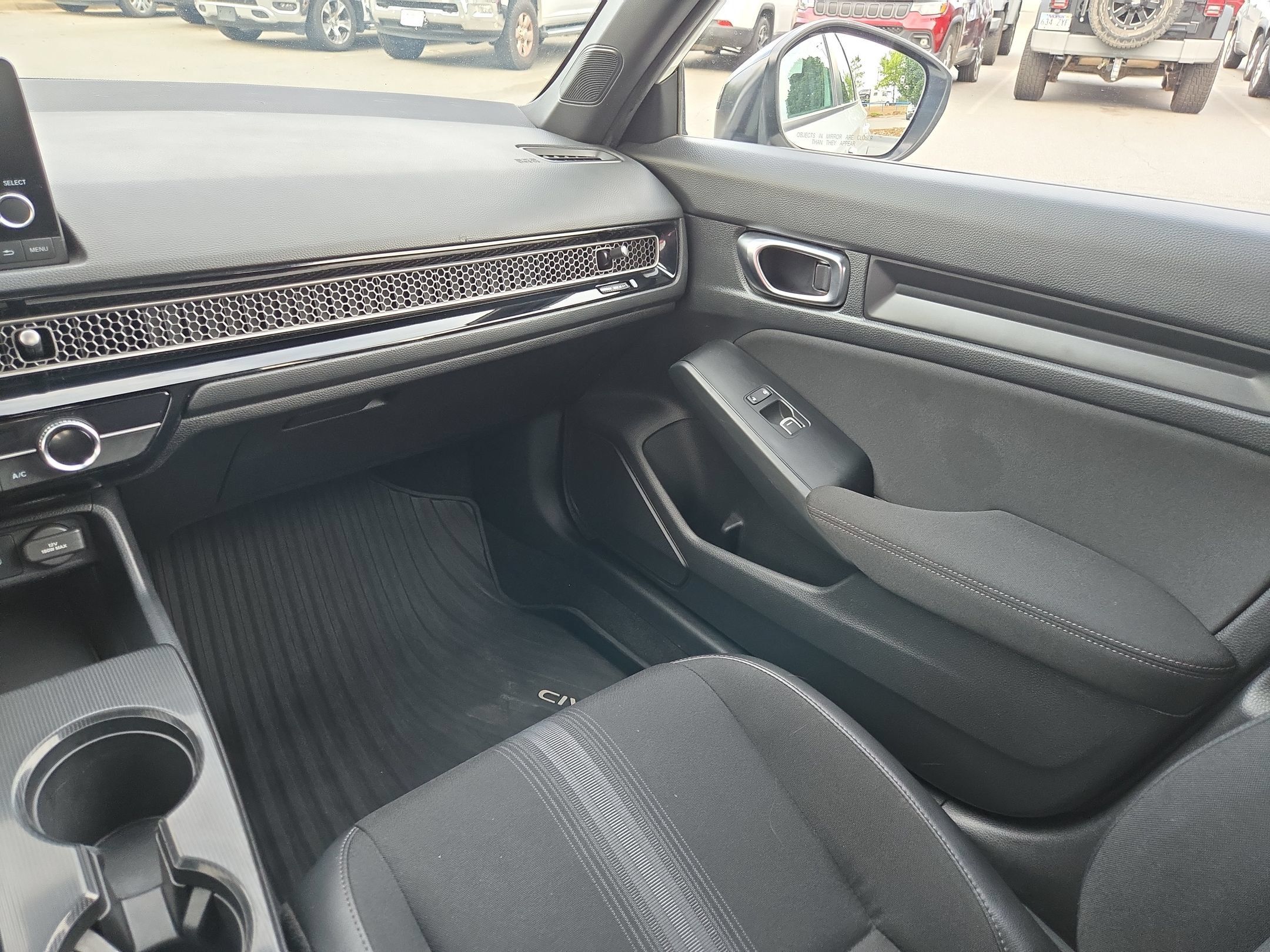 Used 2025 Honda Civic Sport image 11