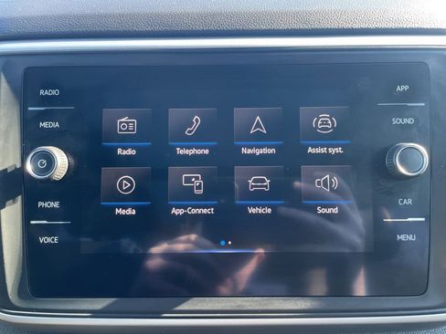 Used 2021 Volkswagen Atlas Cross Sport SE AWD/4WD image 15