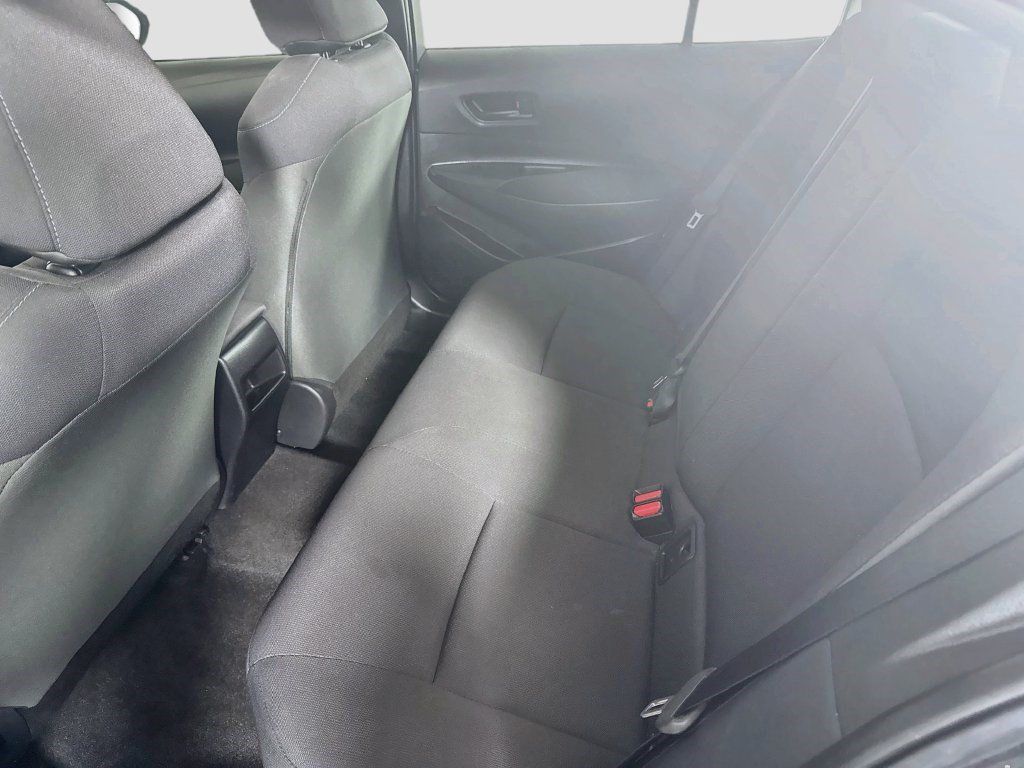 Used 2022 Toyota Corolla LE FWD image 25