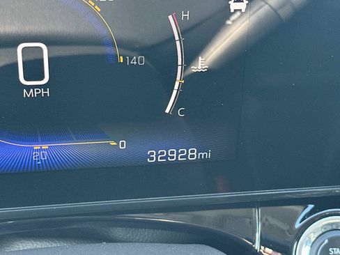 Certified 2024 Chevrolet Trax ACTIV w/ Sunroof Package FWD image 20