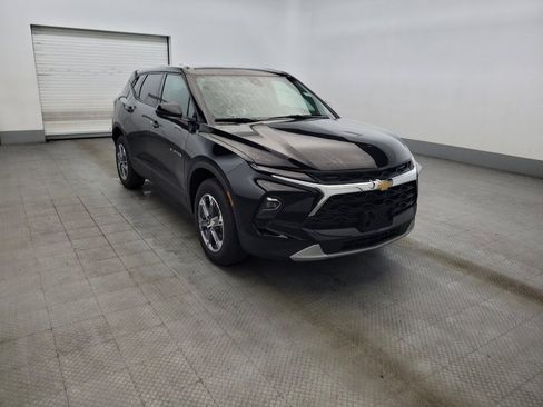 Used 2025 Chevrolet Blazer LT FWD image 13