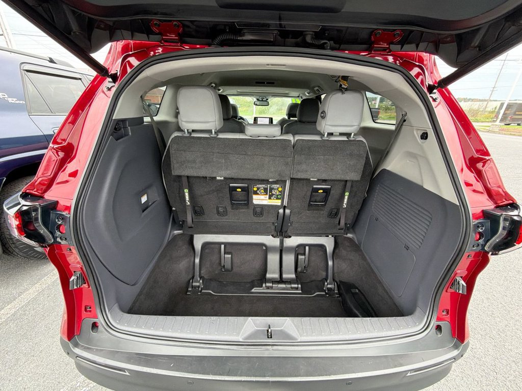 Used 2021 Toyota Sienna XLE AWD/4WD image 31