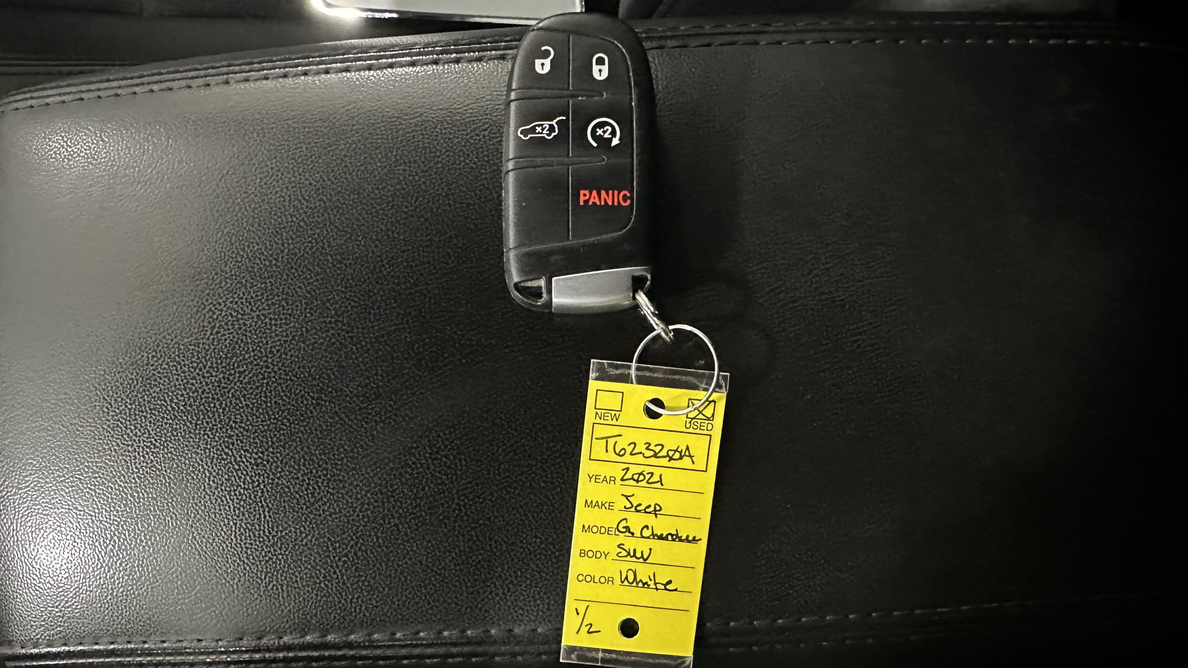 Used 2021 Jeep Grand Cherokee Laredo X AWD/4WD image 35